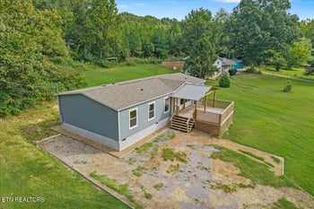 143 Greenbriar Rd, Sweetwater, TN 37874