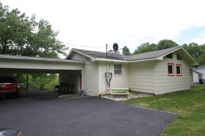 143 Highland Way, Harriman, TN 37748