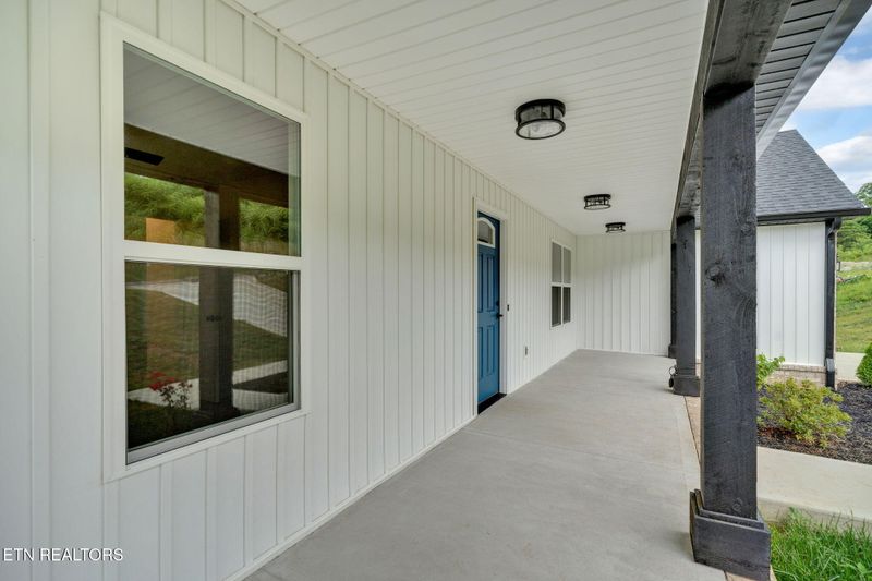 143 Middle Glen Rd, Maynardville, TN 37807