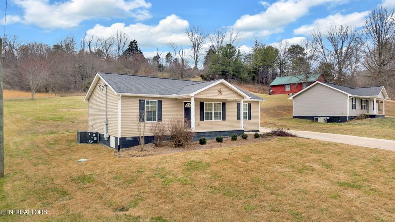 143 Oakland Rd, Maynardville, TN 37807