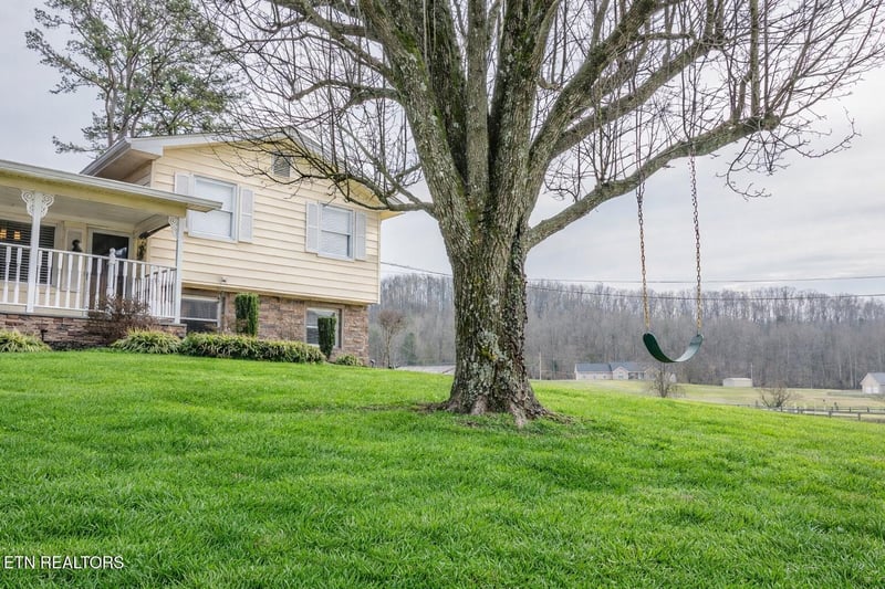 143 Shady Rd, Oliver Springs, TN 37840