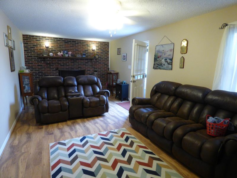 143 Trail View Dr, Loudon, TN 37774