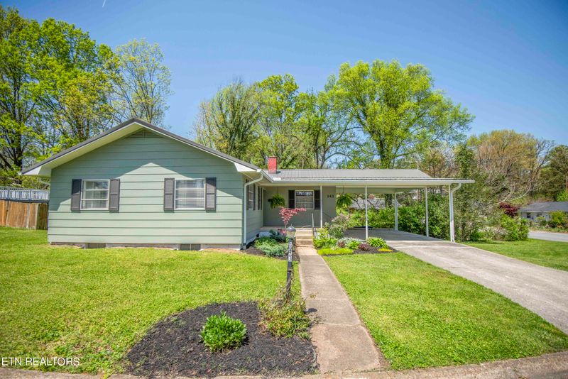 143 Tyson Rd, Oak Ridge, TN 37830