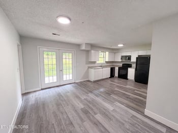 1430 Hawk Ln, Seymour, TN 37865