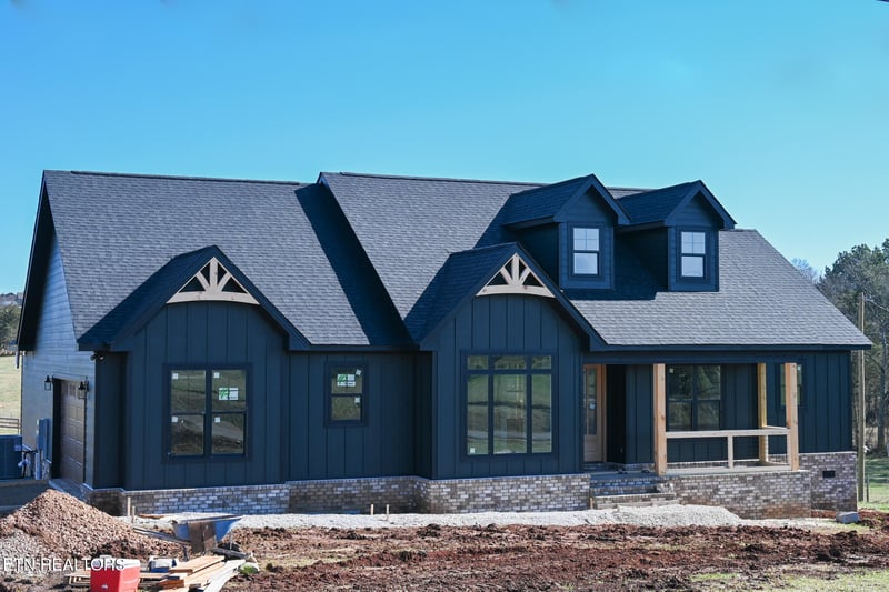 1430 Maple Ln, Greenback, TN 37742