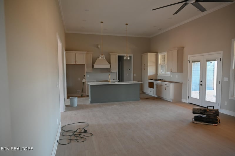 1430 Maple Ln, Greenback, TN 37742