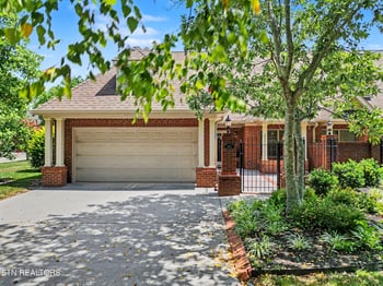 1431 Cottage Glen Ln, Maryville, TN 37801