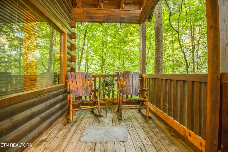 1432 Cupid Way, Sevierville, TN 37876