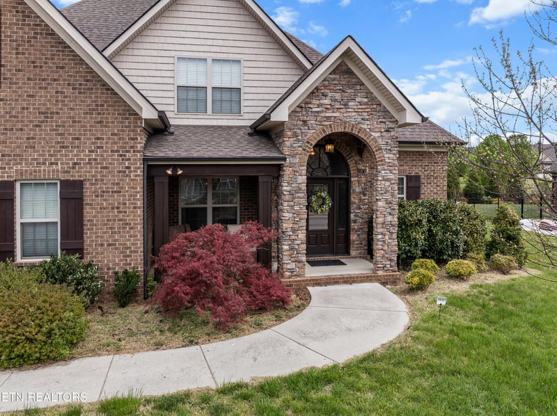1432 Edenbridge Dr, Alcoa, TN 37701