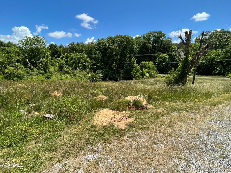 1432 Ridgeview Dr, Clinton, TN 37716