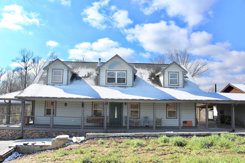 1433 Catoosa Rd, Wartburg, TN 37887