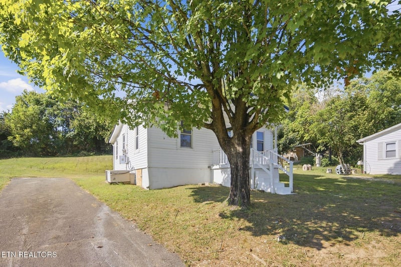 1433 Dogwood St, Morristown, TN 37814