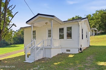 1433 Dogwood St, Morristown, TN 37814