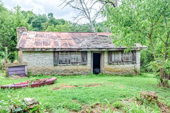 1433 Smith School Rd, Strawberry Plains, TN 37871