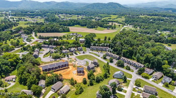 1434 William Holt Blvd, Sevierville, TN 37862