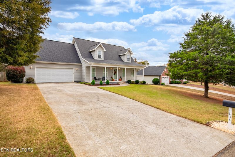 1435 Club Dr, Loudon, TN 37774