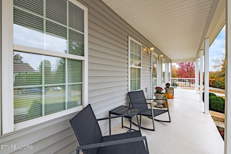1435 Club Dr, Loudon, TN 37774