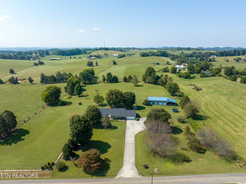 1435 Maple Ln, Greenback, TN 37742