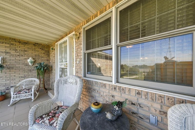 1435 Sparks Ln, Sevierville, TN 37876