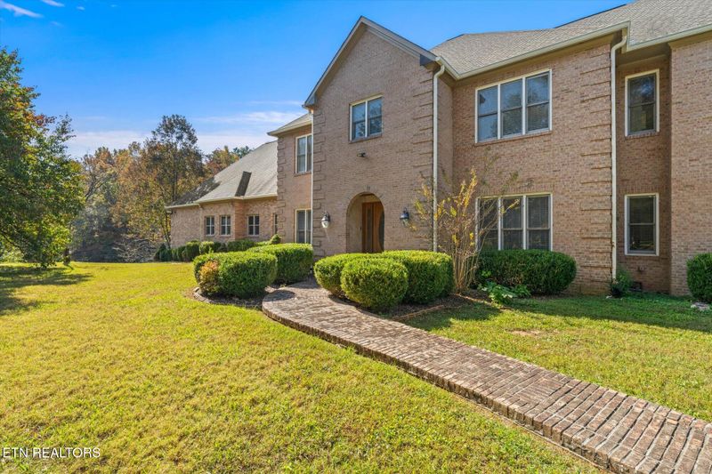 1435 White Oak Dr, Sevierville, TN 37862