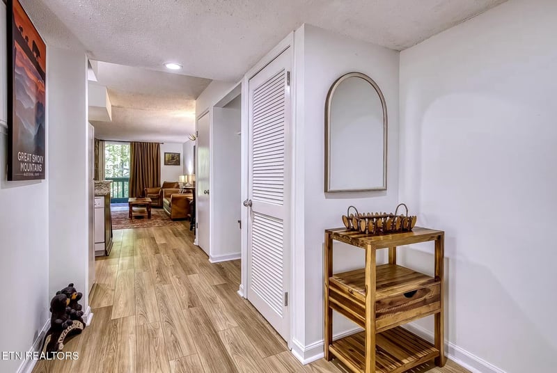 1435 Wiley Oakley Dr #APT 155, Gatlinburg, TN 37738