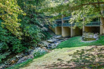 1435 Wiley Oakley Dr #APT 177, Gatlinburg, TN 37738