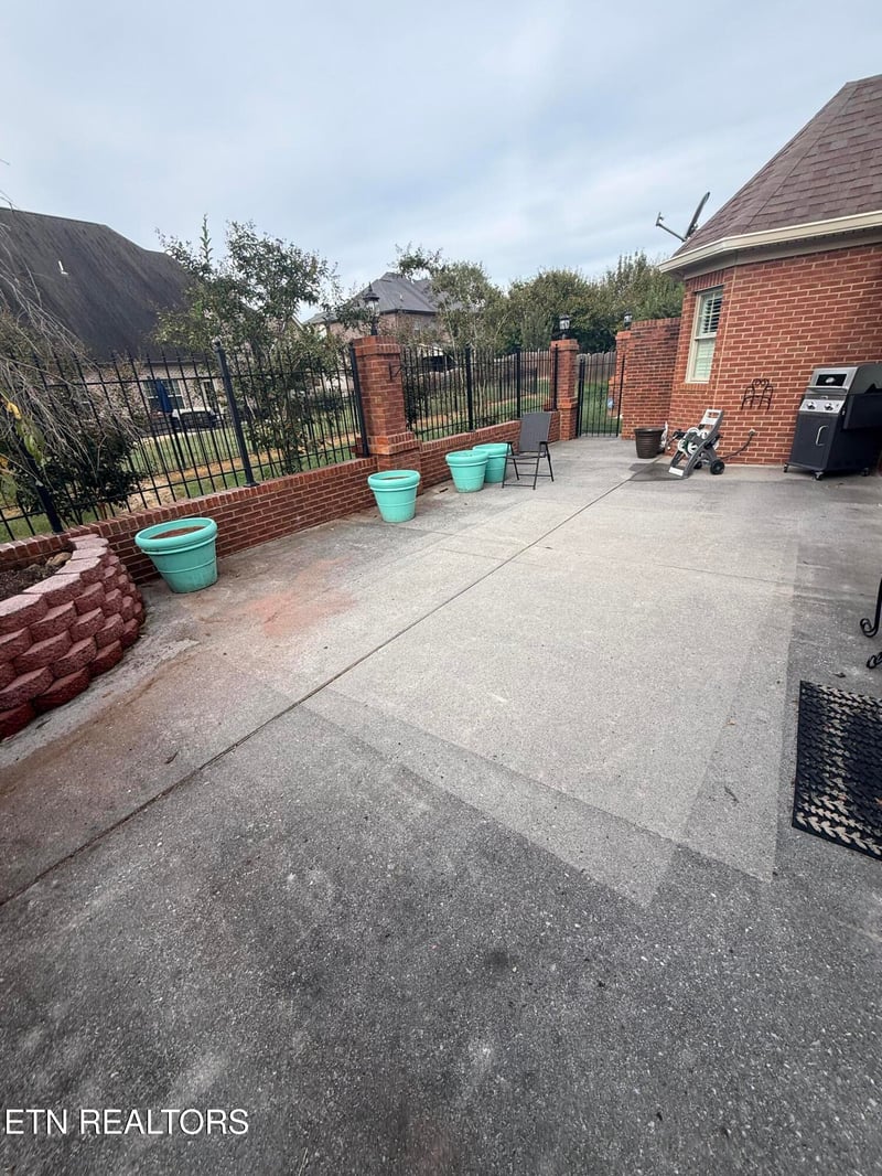 1438 Cottage Glen Ln, Maryville, TN 37801