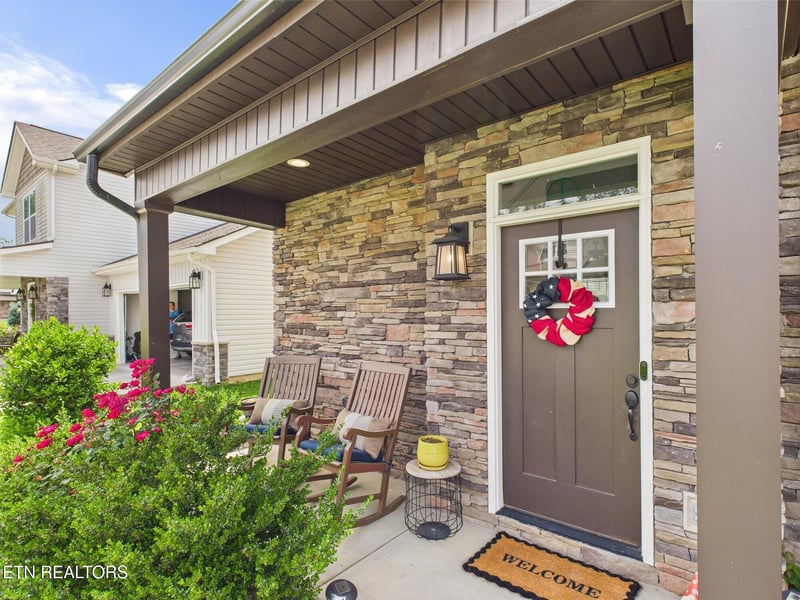 1438 Dream Catcher Dr, Knoxville, TN 37920