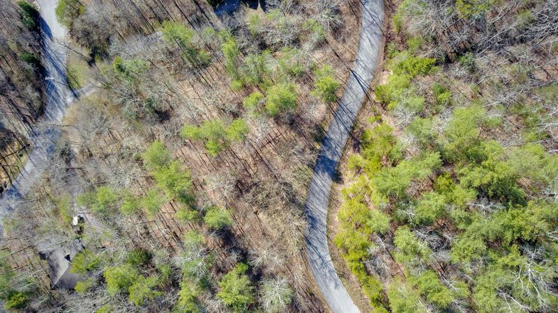 144 Anatole, Townsend, TN 37882