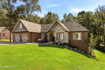 144 Apple Tree Dr, Clinton, TN 37716