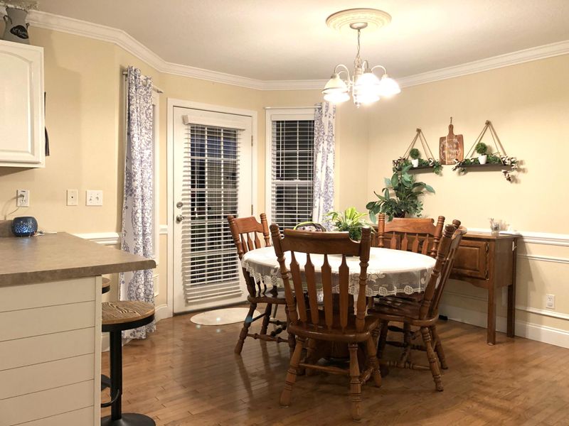 144 Austin Ln, Jacksboro, TN 37757