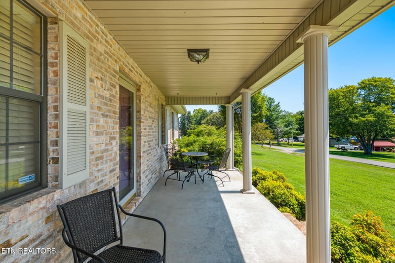 144 Cherokee Cir, Madisonville, TN 37354