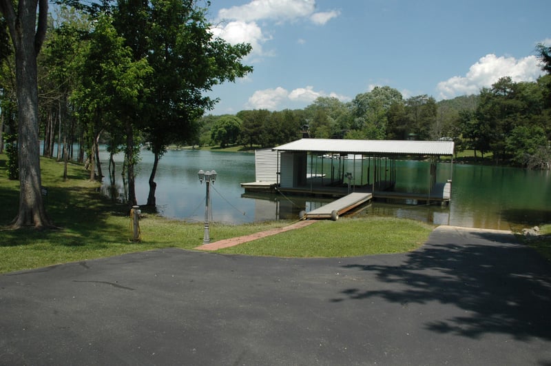 144 Chestnut Dr, Andersonville, TN 37705