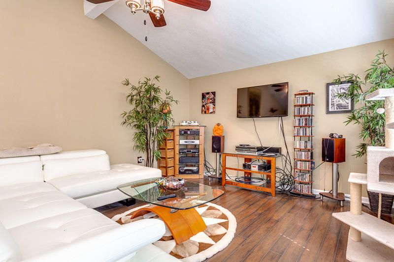 144 Clark Ln, Powell, TN 37849