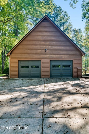 144 Cross Creek Ln, Kingston, TN 37763