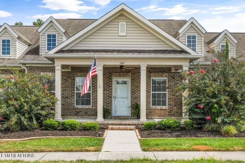144 Hardinberry St, Oak Ridge, TN 37830