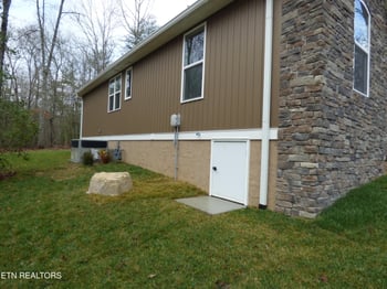 144 Hawes Cir, Crossville, TN 38558