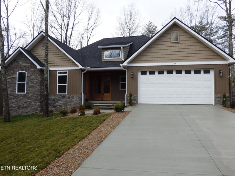 144 Hawes Cir, Crossville, TN 38558