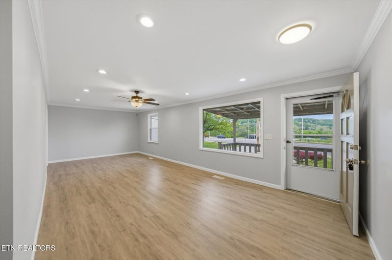 144 N Illinois Ave, Oak Ridge, TN 37830