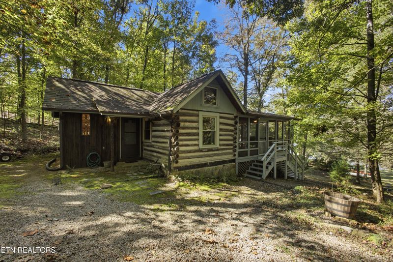 144 Piney Point Dr, Kingston, TN 37763