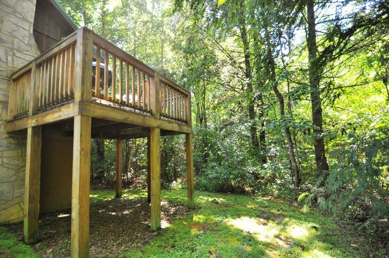 144 Sequoyah Village Rd, Townsend, TN 37882