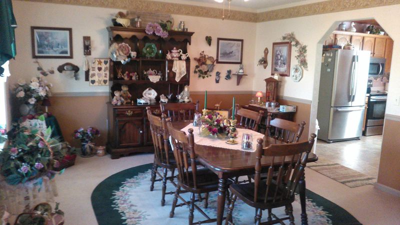 144 Springfield Ln, Jacksboro, TN 37757