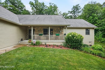 144 Windsor Rd, Crossville, TN 38558