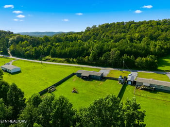 1440 Belltown Rd, Tellico Plains, TN 37385