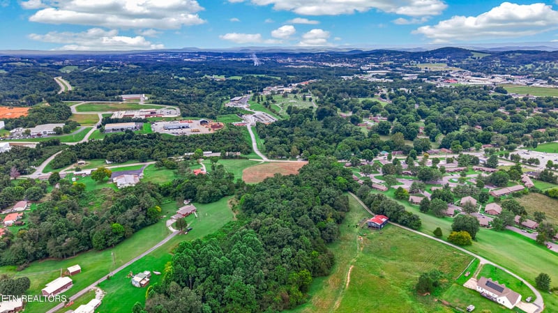 1441 Sulphur Springs Rd, Morristown, TN 37813