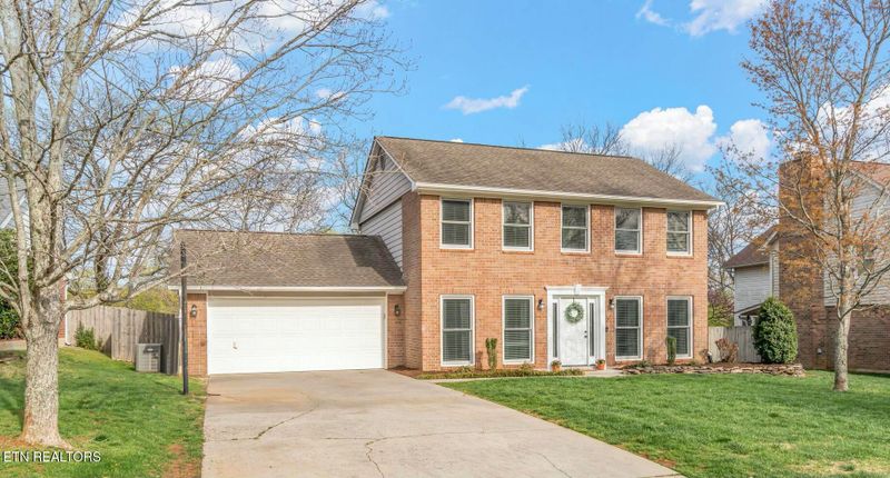1444 Clear Brook Dr, Knoxville, TN 37922