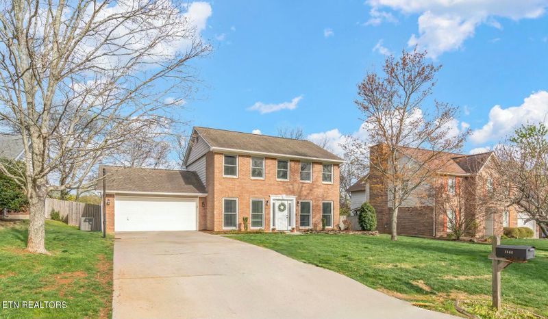 1444 Clear Brook Dr, Knoxville, TN 37922