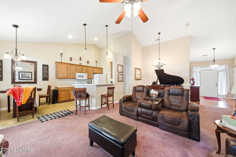 1444 Graybrook Ln, Knoxville, TN 37920