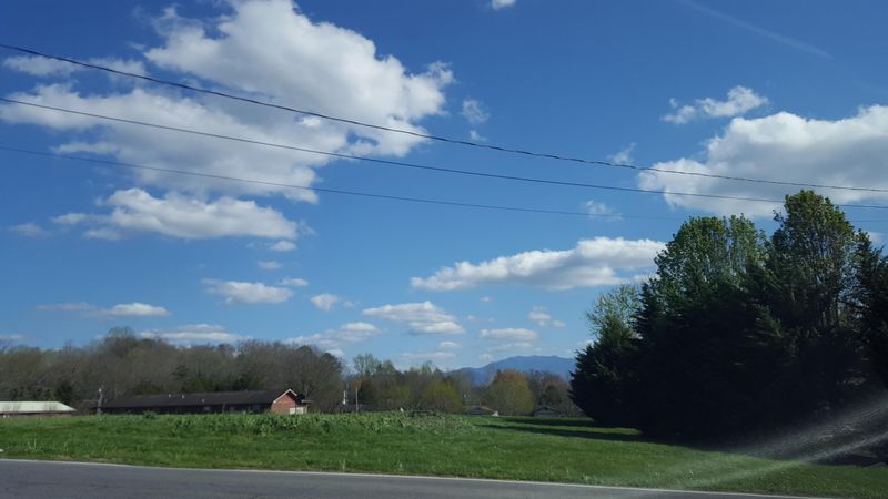 1447 Avery Ln, Sevierville, TN 37862