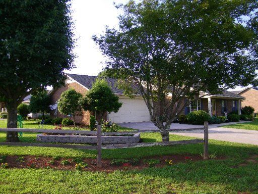 1448 Peabody Dr, Maryville, TN 37803